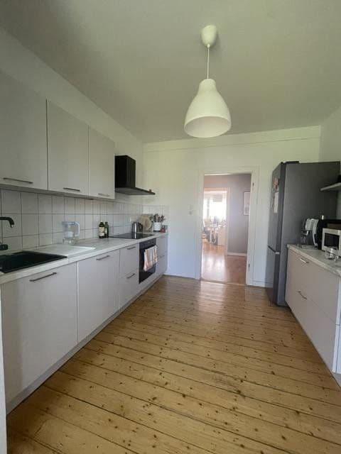 Prenájom bytu 3-izbový 91 m², Richardstraße 60, Düsseldorf, Severné Porýnie - Westfálsko Prenájom bytu 3-izbový 91 m², Richardstraße 60, Düsseldorf, Severné Porýnie - Westfálsko