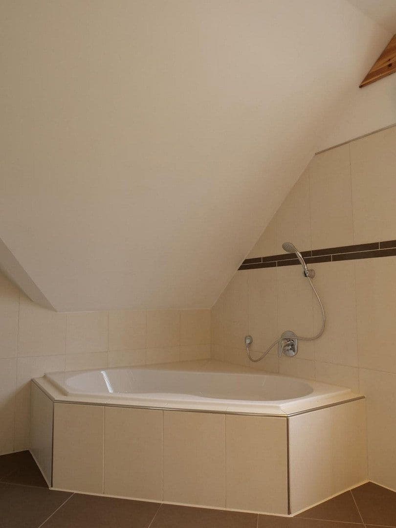 Predaj domu 196 m², pozemok 422 m², Waldbröl, Severné Porýnie - Westfálsko Predaj domu 196 m², pozemok 422 m², Waldbröl, Severné Porýnie - Westfálsko