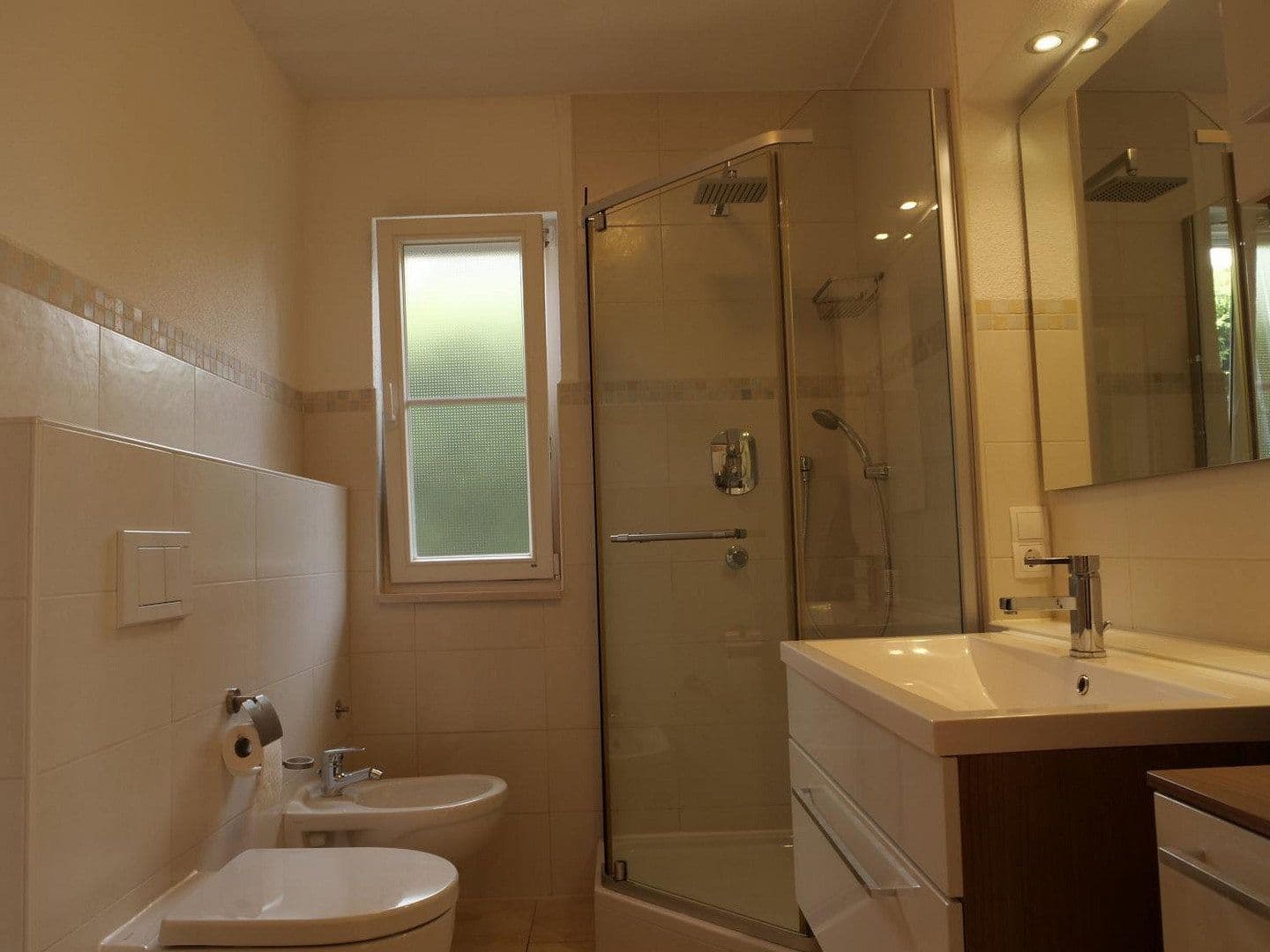 Predaj domu 196 m², pozemok 422 m², Waldbröl, Severné Porýnie - Westfálsko Predaj domu 196 m², pozemok 422 m², Waldbröl, Severné Porýnie - Westfálsko
