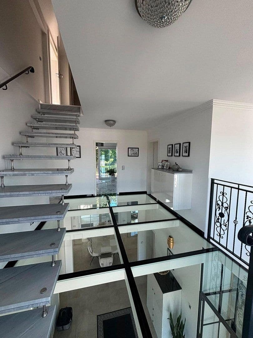 Predaj domu 330 m², pozemok 2.400 m², Rathenow, Brandenbursko Predaj domu 330 m², pozemok 2.400 m², Rathenow, Brandenbursko