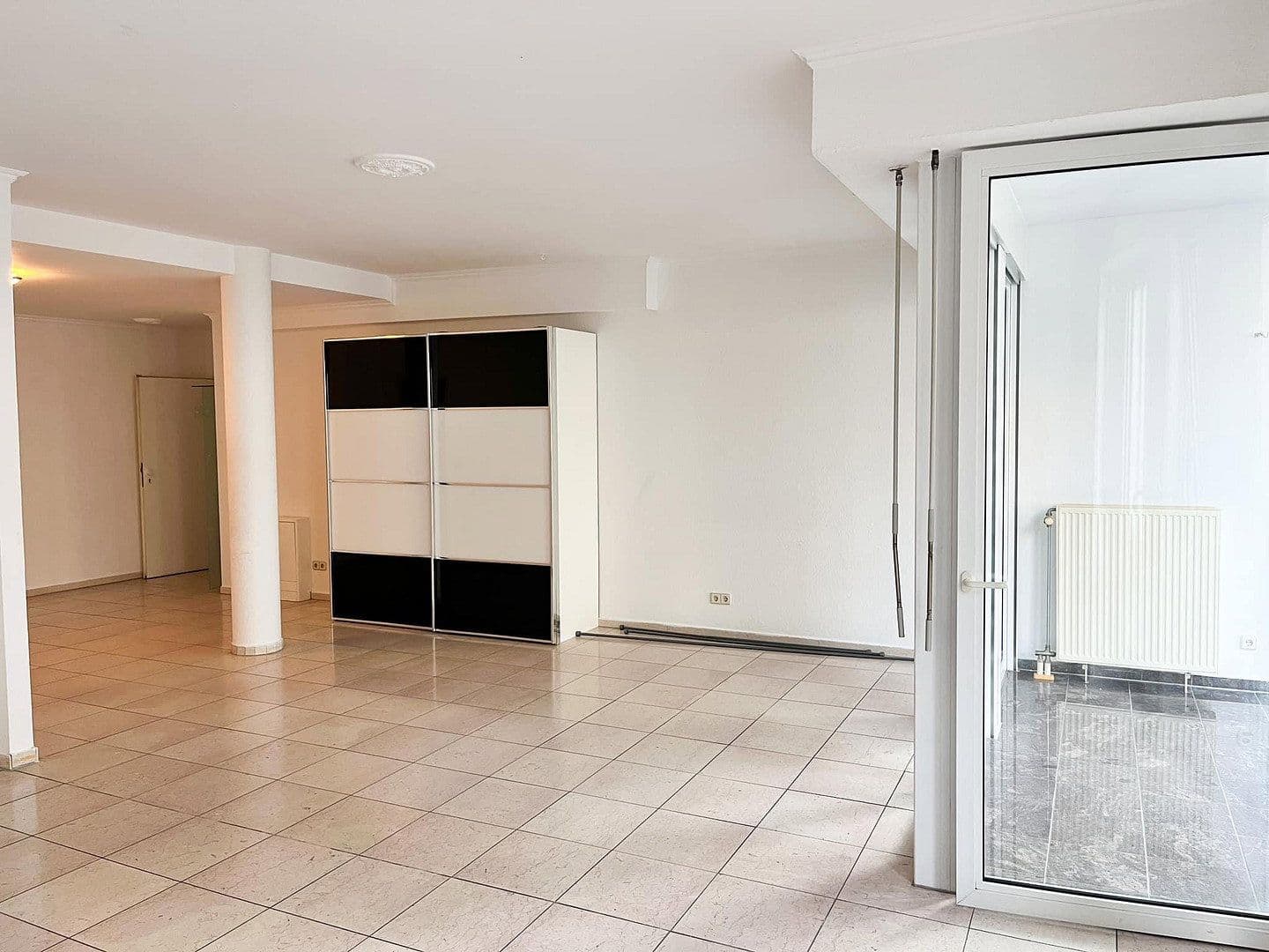Prenájom bytu 1-izbový 57 m², Steinerstrasse 3, Bonn-Beuel, Severné Porýnie - Westfálsko Prenájom bytu 1-izbový 57 m², Steinerstrasse 3, Bonn-Beuel, Severné Porýnie - Westfálsko