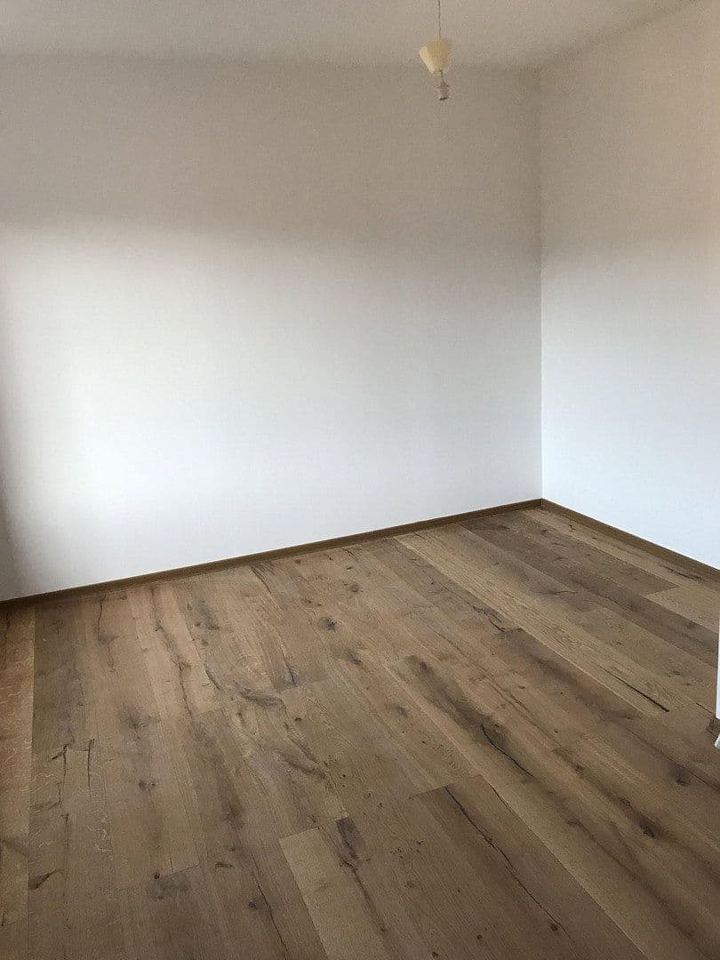 Prenájom bytu 5-izbový 105 m², Lange Straße, Fürth, Bavorsko Prenájom bytu 5-izbový 105 m², Lange Straße, Fürth, Bavorsko