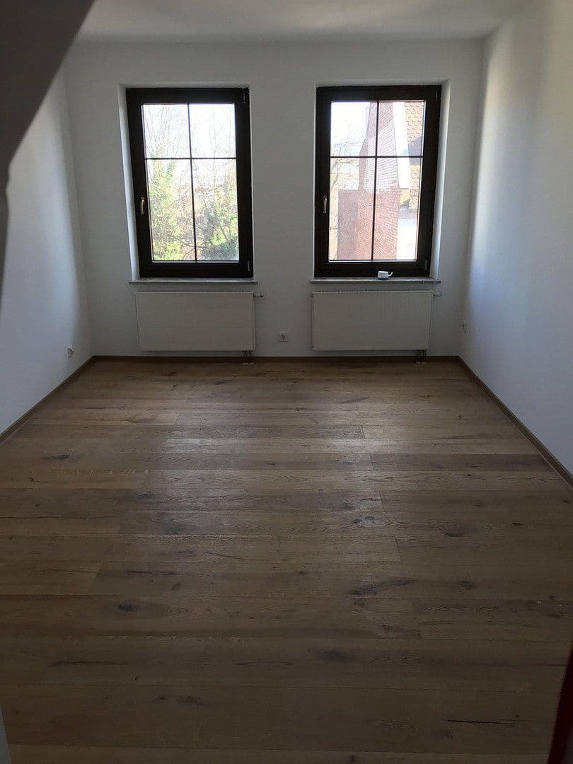 Prenájom bytu 5-izbový 105 m², Lange Straße, Fürth, Bavorsko Prenájom bytu 5-izbový 105 m², Lange Straße, Fürth, Bavorsko
