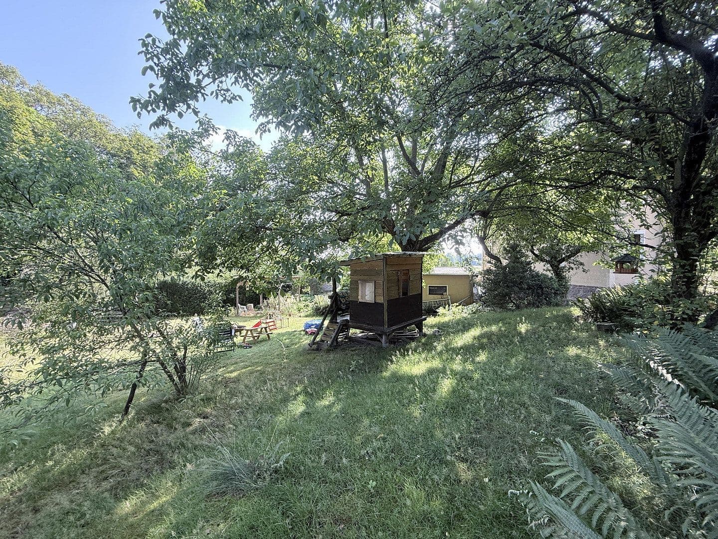 Predaj domu 145 m², pozemok 2.040 m², Radebeul, Sasko Predaj domu 145 m², pozemok 2.040 m², Radebeul, Sasko