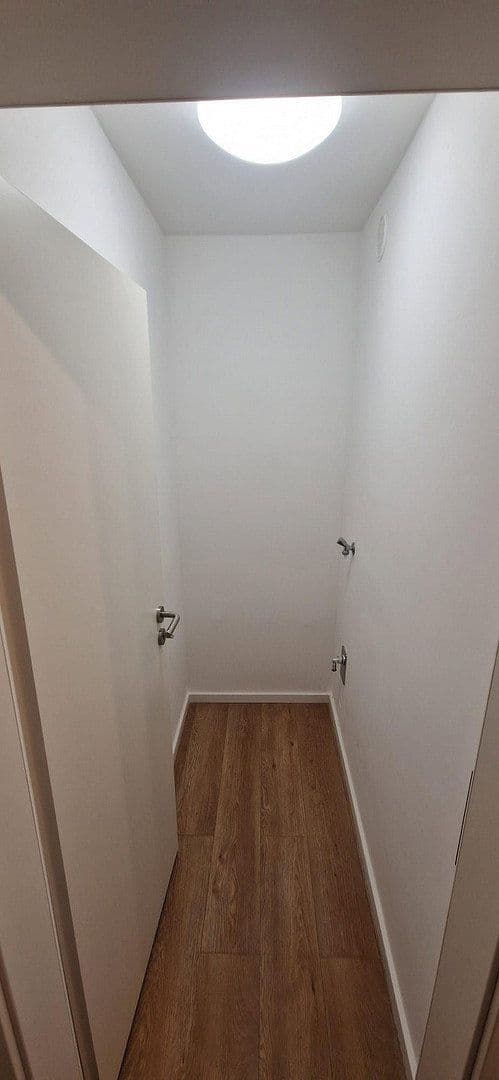 Prenájom bytu 2-izbový 55 m², Emilienstr. 6, Nürnberg, Bavorsko Prenájom bytu 2-izbový 55 m², Emilienstr. 6, Nürnberg, Bavorsko