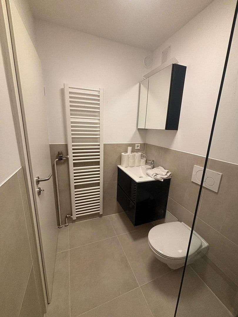 Prenájom bytu 2-izbový 55 m², Emilienstr. 6, Nürnberg, Bavorsko Prenájom bytu 2-izbový 55 m², Emilienstr. 6, Nürnberg, Bavorsko