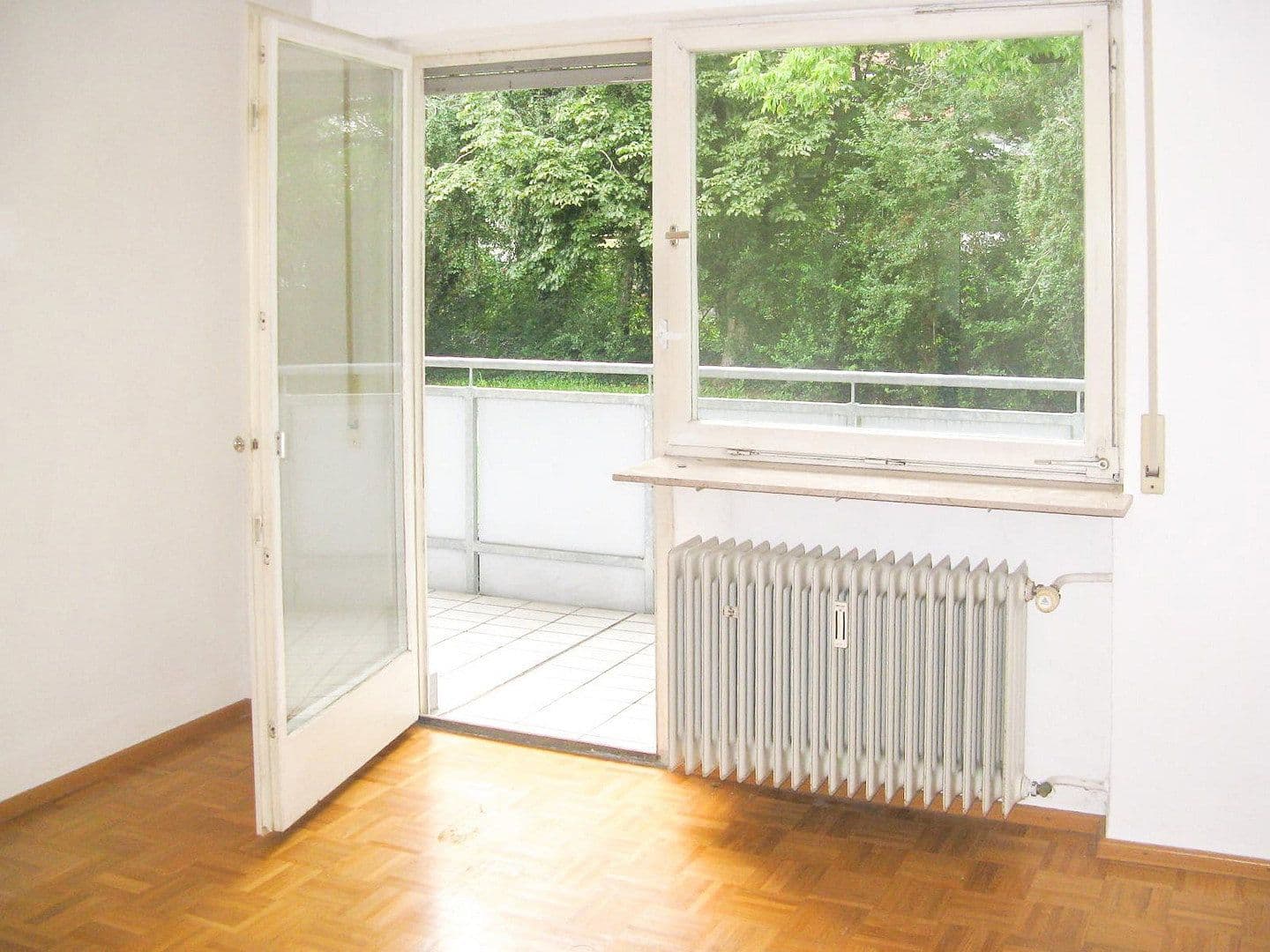 Prenájom bytu 2-izbový 54 m², Karlsruhe, Bádensko-Wurttembersko Prenájom bytu 2-izbový 54 m², Karlsruhe, Bádensko-Wurttembersko