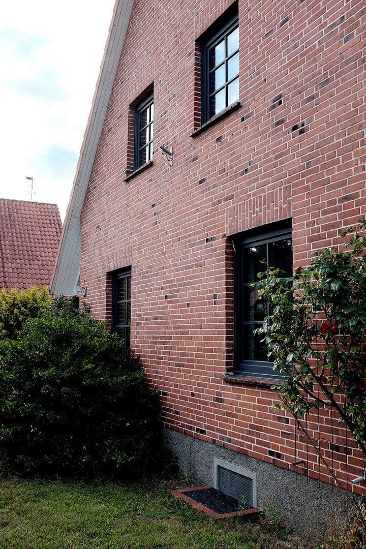 Predaj domu 192 m², pozemok 978 m², Scharnebeck, Dolné Sasko Predaj domu 192 m², pozemok 978 m², Scharnebeck, Dolné Sasko