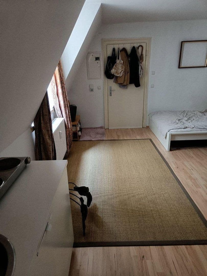 Prenájom bytu 1-izbový 26 m², München, Bavorsko Prenájom bytu 1-izbový 26 m², München, Bavorsko