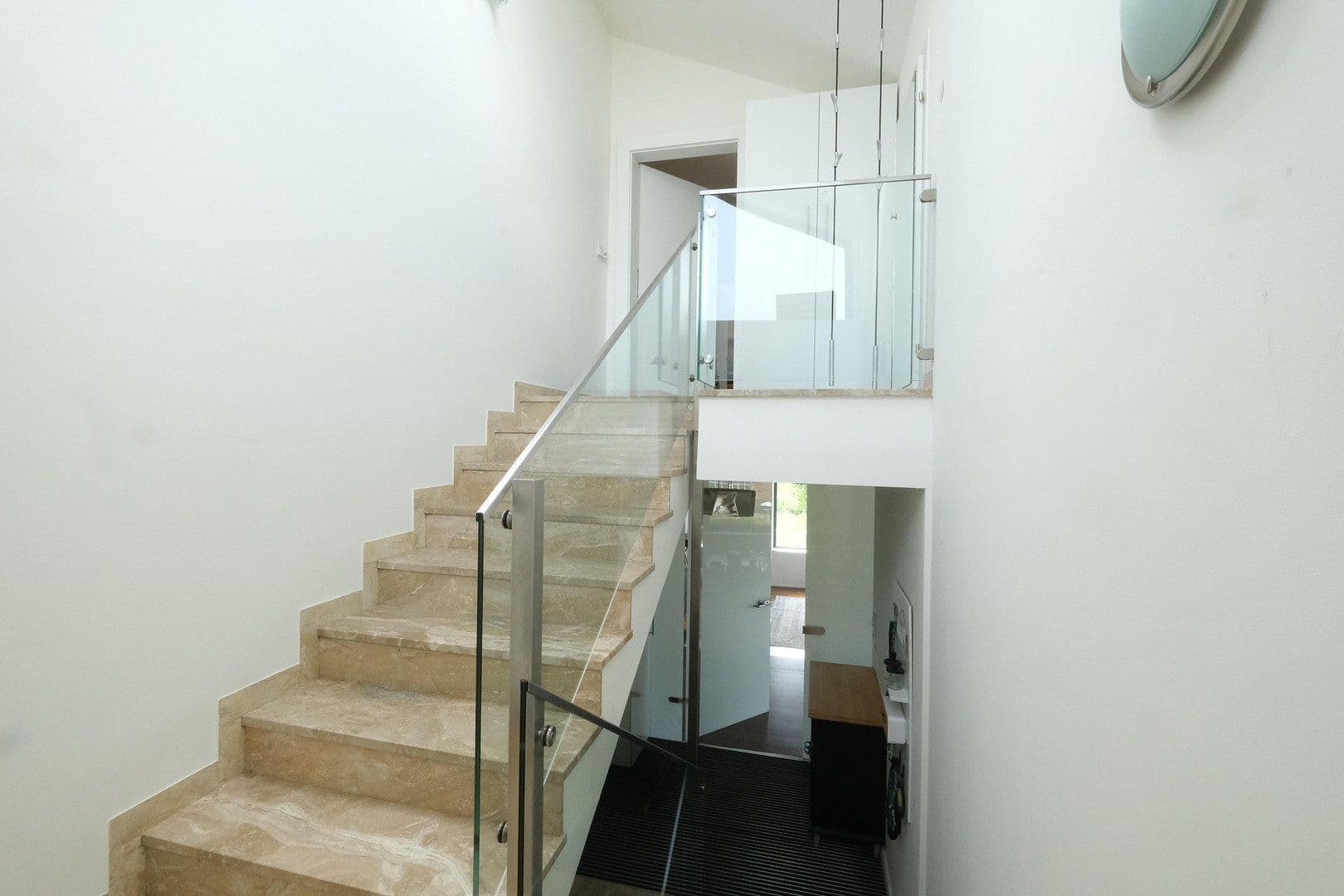 Predaj domu 398 m², pozemok 1.355 m², Reichertshausen, Bavorsko Predaj domu 398 m², pozemok 1.355 m², Reichertshausen, Bavorsko