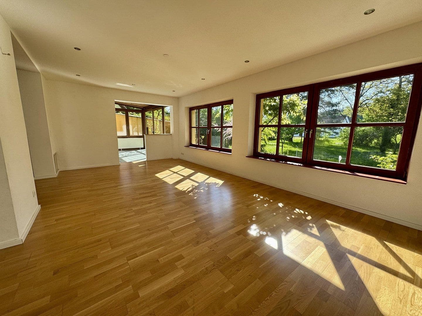 Predaj domu 209 m², pozemok 995 m², Rückersdorf, Bavorsko Predaj domu 209 m², pozemok 995 m², Rückersdorf, Bavorsko