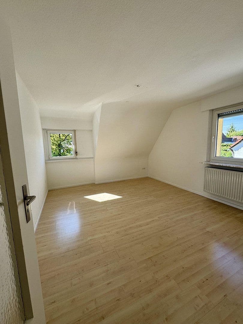 Predaj domu 209 m², pozemok 995 m², Rückersdorf, Bavorsko Predaj domu 209 m², pozemok 995 m², Rückersdorf, Bavorsko