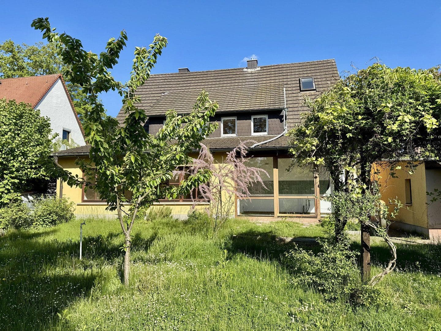 Predaj domu 209 m², pozemok 995 m², Rückersdorf, Bavorsko Predaj domu 209 m², pozemok 995 m², Rückersdorf, Bavorsko