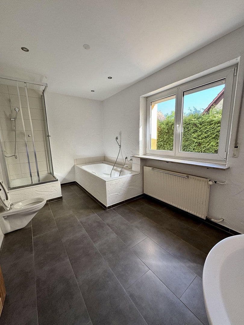 Predaj domu 209 m², pozemok 995 m², Rückersdorf, Bavorsko Predaj domu 209 m², pozemok 995 m², Rückersdorf, Bavorsko