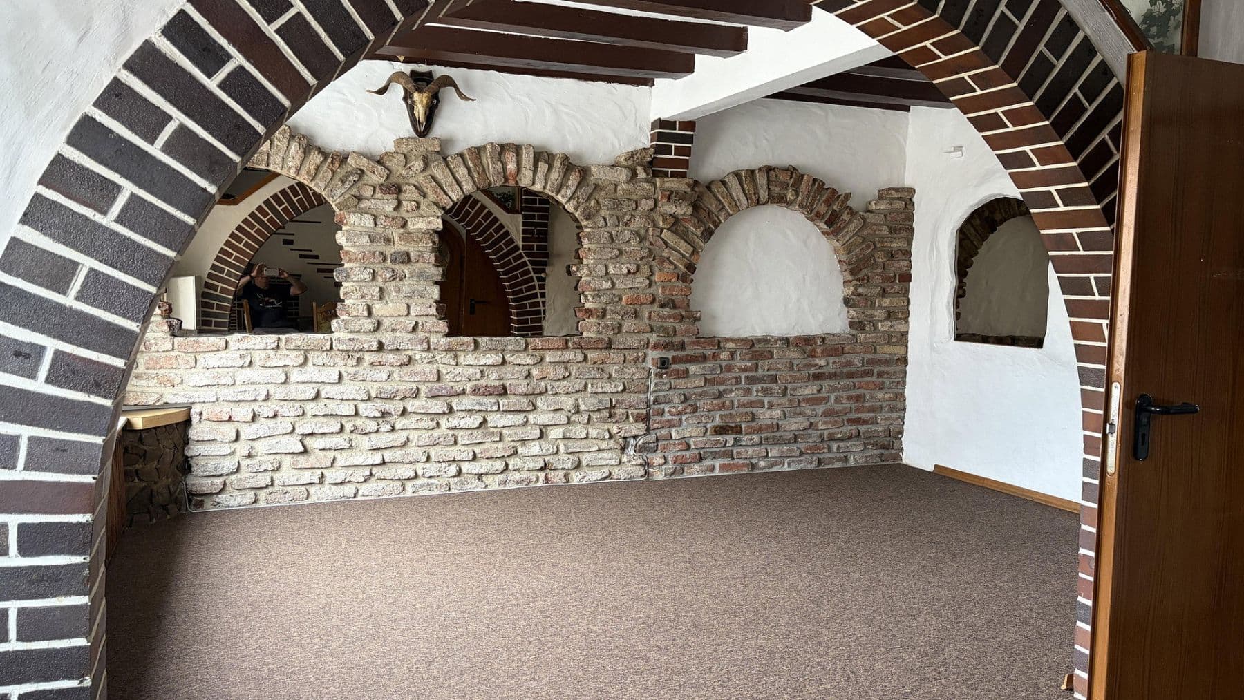 Predaj nebytového priestoru 950 m², Bergheim, Severné Porýnie - Westfálsko Predaj nebytového priestoru 950 m², Bergheim, Severné Porýnie - Westfálsko