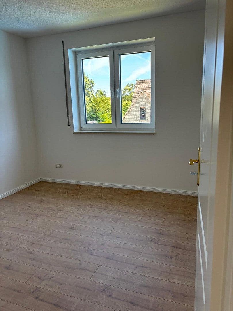 Prenájom domu 170 m², pozemok 350 m², Großenkneten, Dolné Sasko Prenájom domu 170 m², pozemok 350 m², Großenkneten, Dolné Sasko