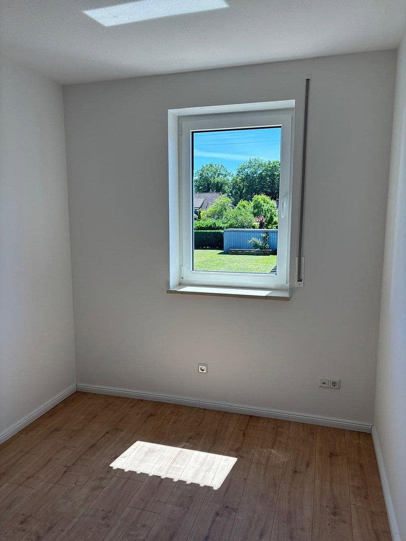 Prenájom domu 170 m², pozemok 350 m², Großenkneten, Dolné Sasko Prenájom domu 170 m², pozemok 350 m², Großenkneten, Dolné Sasko