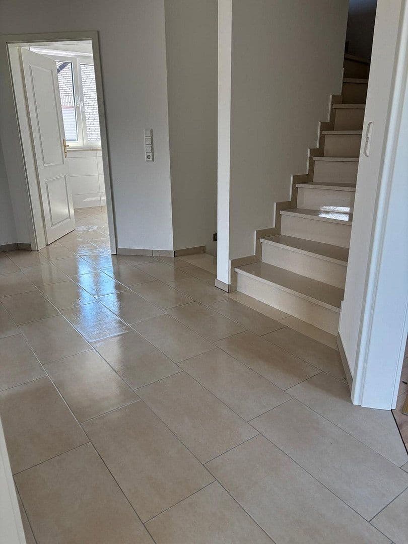 Prenájom domu 170 m², pozemok 350 m², Großenkneten, Dolné Sasko Prenájom domu 170 m², pozemok 350 m², Großenkneten, Dolné Sasko