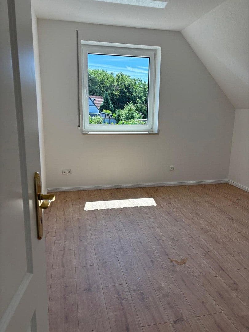 Prenájom domu 170 m², pozemok 350 m², Großenkneten, Dolné Sasko Prenájom domu 170 m², pozemok 350 m², Großenkneten, Dolné Sasko