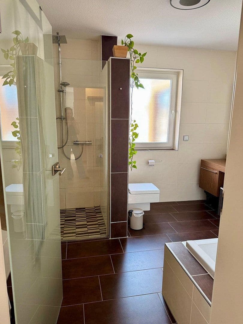 Prenájom bytu 2-izbový 70 m², Berckhauserstraße 12, Nürnberg, Bavorsko Prenájom bytu 2-izbový 70 m², Berckhauserstraße 12, Nürnberg, Bavorsko