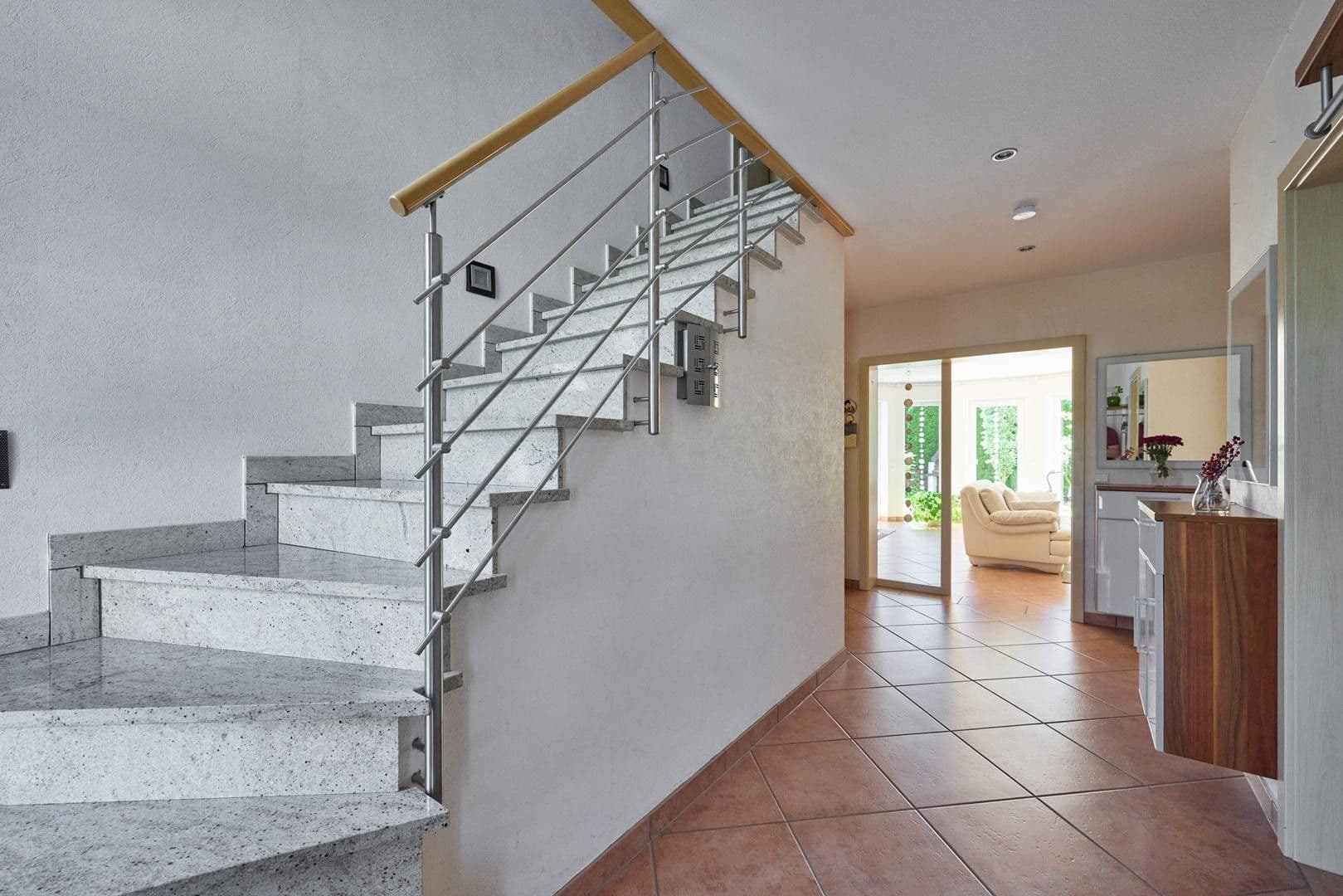 Predaj domu 152 m², pozemok 378 m², Meschede, Severné Porýnie - Westfálsko Predaj domu 152 m², pozemok 378 m², Meschede, Severné Porýnie - Westfálsko