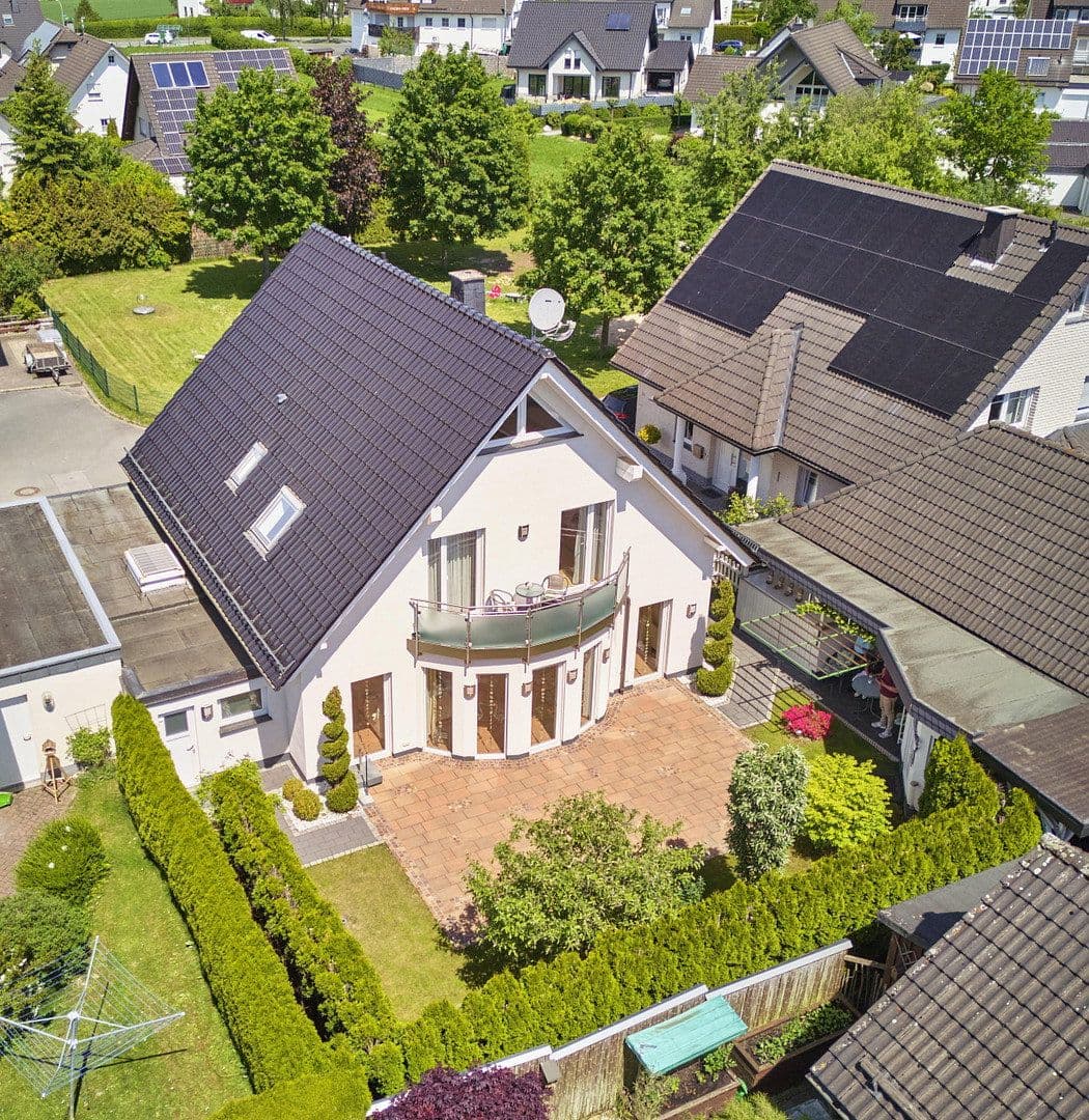 Predaj domu 152 m², pozemok 378 m², Meschede, Severné Porýnie - Westfálsko Predaj domu 152 m², pozemok 378 m², Meschede, Severné Porýnie - Westfálsko