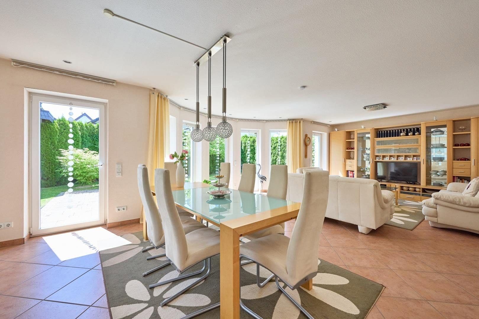 Predaj domu 152 m², pozemok 378 m², Meschede, Severné Porýnie - Westfálsko Predaj domu 152 m², pozemok 378 m², Meschede, Severné Porýnie - Westfálsko