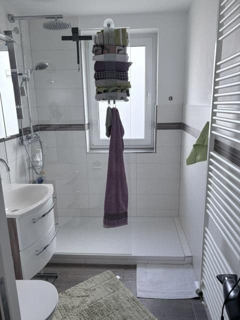 Prenájom bytu 3-izbový 70 m², Barsinghausen, Dolné Sasko Prenájom bytu 3-izbový 70 m², Barsinghausen, Dolné Sasko