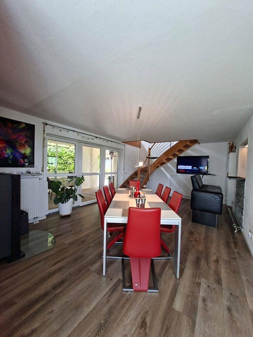 Predaj domu 276 m², pozemok 629 m², Am Weinberg 20, Niederviehbach, Bavorsko Predaj domu 276 m², pozemok 629 m², Am Weinberg 20, Niederviehbach, Bavorsko