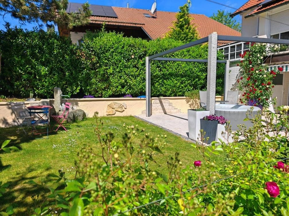 Predaj domu 276 m², pozemok 629 m², Am Weinberg 20, Niederviehbach, Bavorsko Predaj domu 276 m², pozemok 629 m², Am Weinberg 20, Niederviehbach, Bavorsko