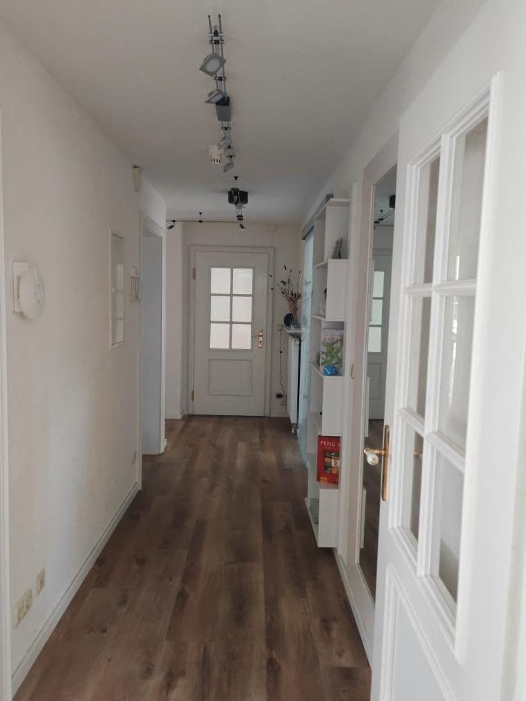 Predaj domu 276 m², pozemok 629 m², Am Weinberg 20, Niederviehbach, Bavorsko Predaj domu 276 m², pozemok 629 m², Am Weinberg 20, Niederviehbach, Bavorsko