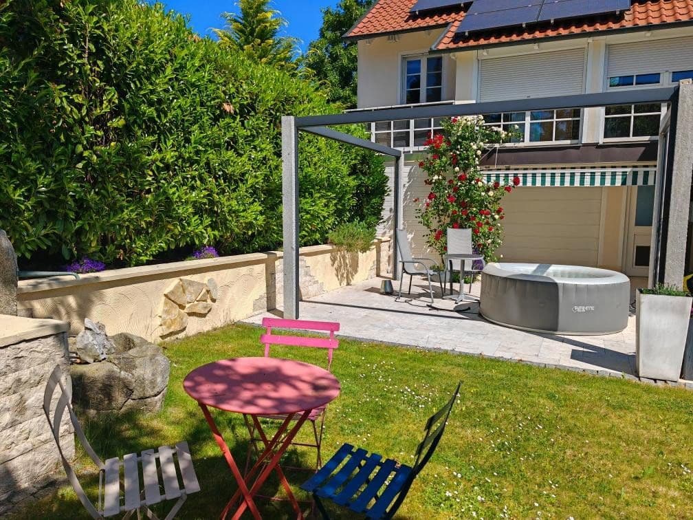 Predaj domu 276 m², pozemok 629 m², Am Weinberg 20, Niederviehbach, Bavorsko Predaj domu 276 m², pozemok 629 m², Am Weinberg 20, Niederviehbach, Bavorsko