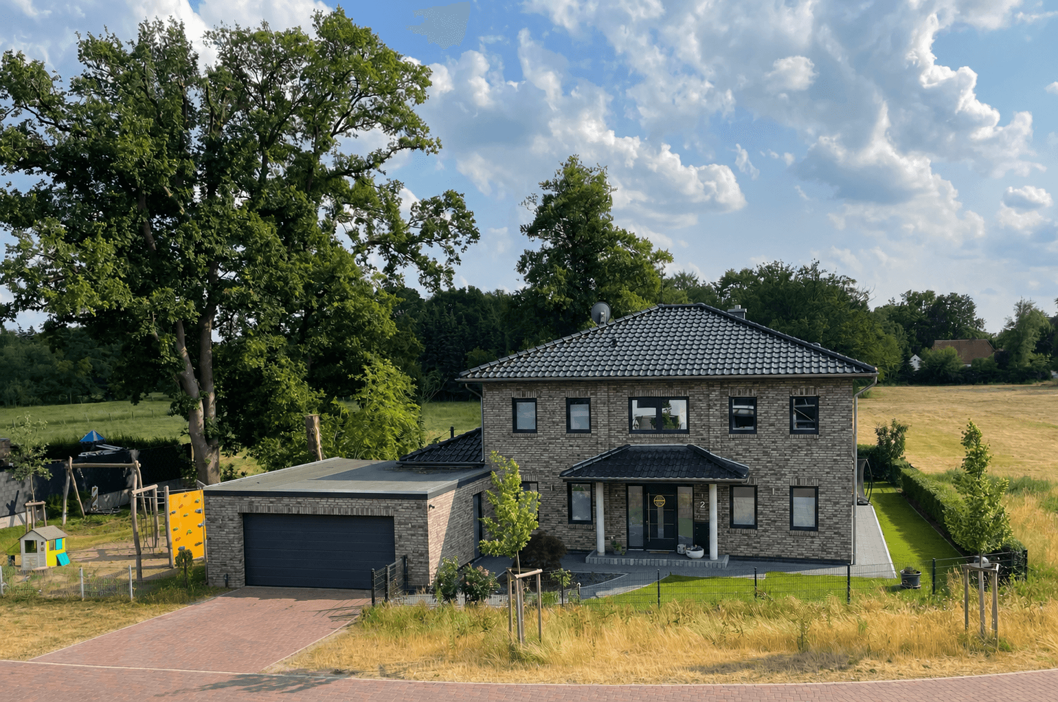 Predaj domu 221 m², pozemok 598 m², Lilienthal, Dolné Sasko Predaj domu 221 m², pozemok 598 m², Lilienthal, Dolné Sasko