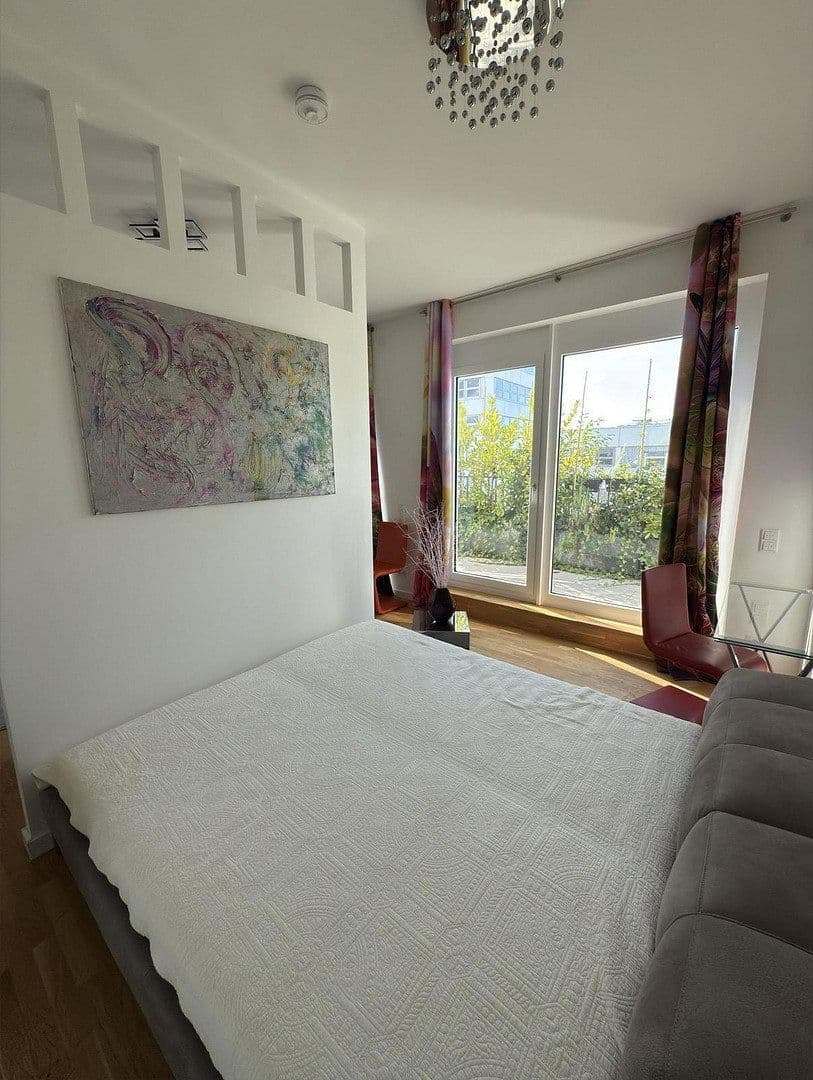 Prenájom bytu 1-izbový 45 m², Berlin, Berlín Prenájom bytu 1-izbový 45 m², Berlin, Berlín