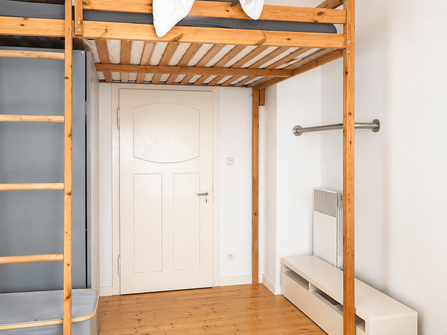 Prenájom bytu 2-izbový 60 m², Nuits - Str. 6, Karlsruhe, Bádensko-Wurttembersko Prenájom bytu 2-izbový 60 m², Nuits - Str. 6, Karlsruhe, Bádensko-Wurttembersko