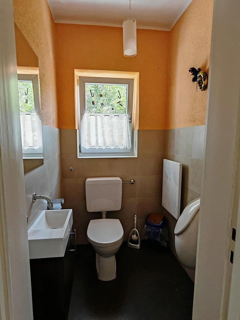 Prenájom bytu 3-izbový 100 m², Schwandorf, Bavorsko Prenájom bytu 3-izbový 100 m², Schwandorf, Bavorsko