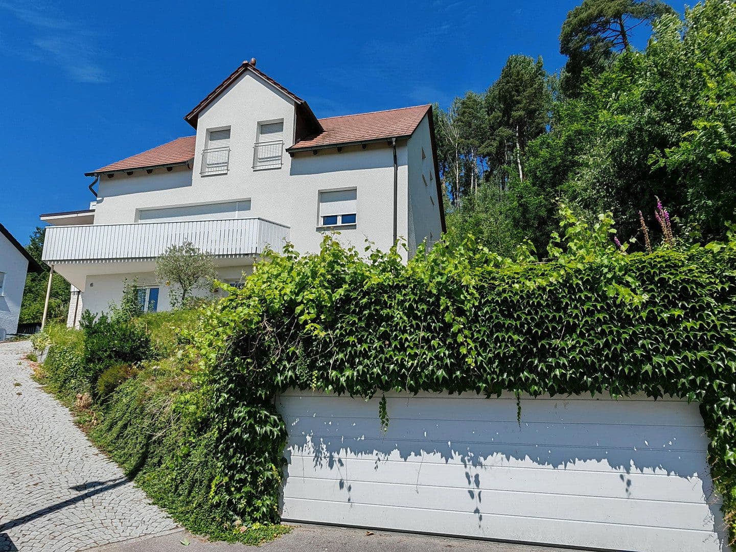 Prenájom bytu 3-izbový 100 m², Schwandorf, Bavorsko Prenájom bytu 3-izbový 100 m², Schwandorf, Bavorsko