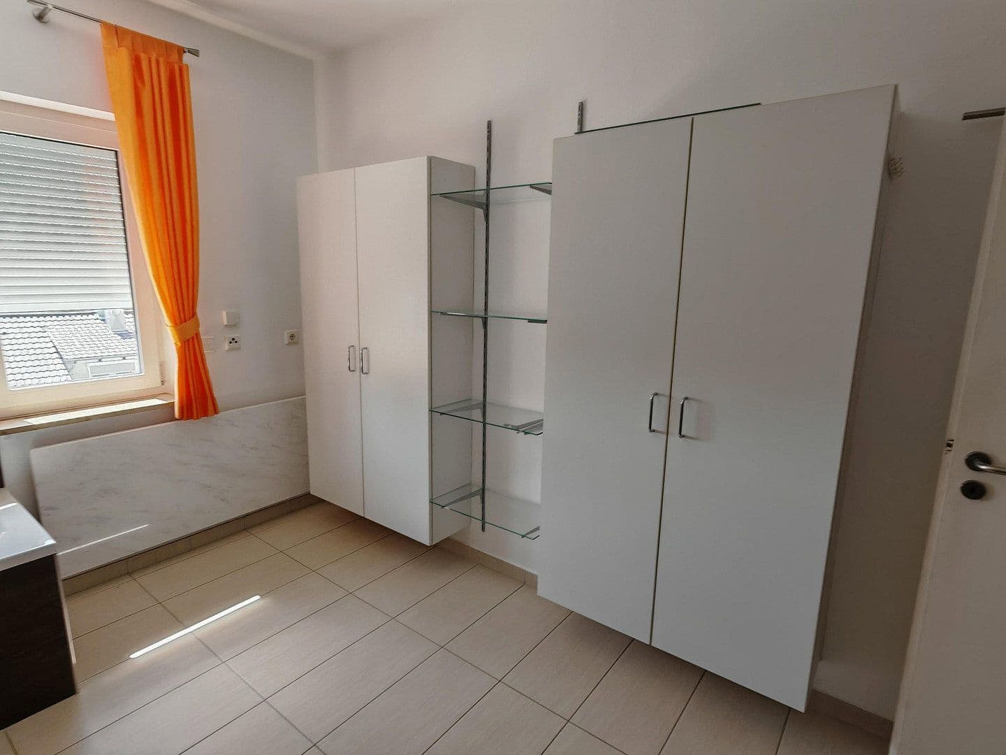 Prenájom bytu 3-izbový 100 m², Schwandorf, Bavorsko Prenájom bytu 3-izbový 100 m², Schwandorf, Bavorsko