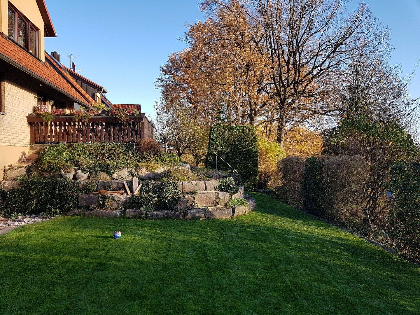 Predaj domu 200 m², pozemok 569 m², Roßtal, Bavorsko Predaj domu 200 m², pozemok 569 m², Roßtal, Bavorsko