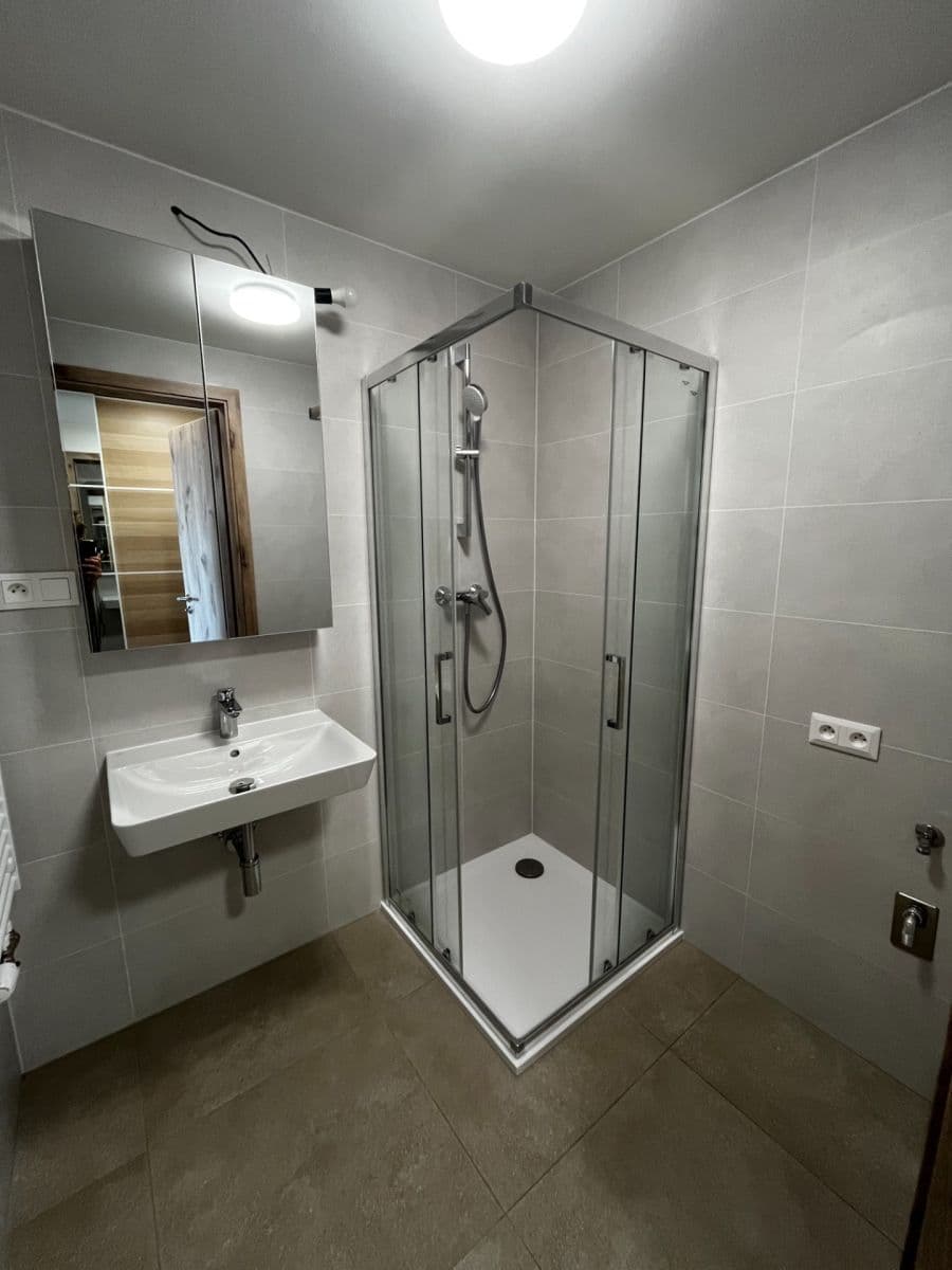 Prenájom bytu 1-izbový 32 m², Jáchymovská, Praha, Praha Prenájom bytu 1-izbový 32 m², Jáchymovská, Praha, Praha