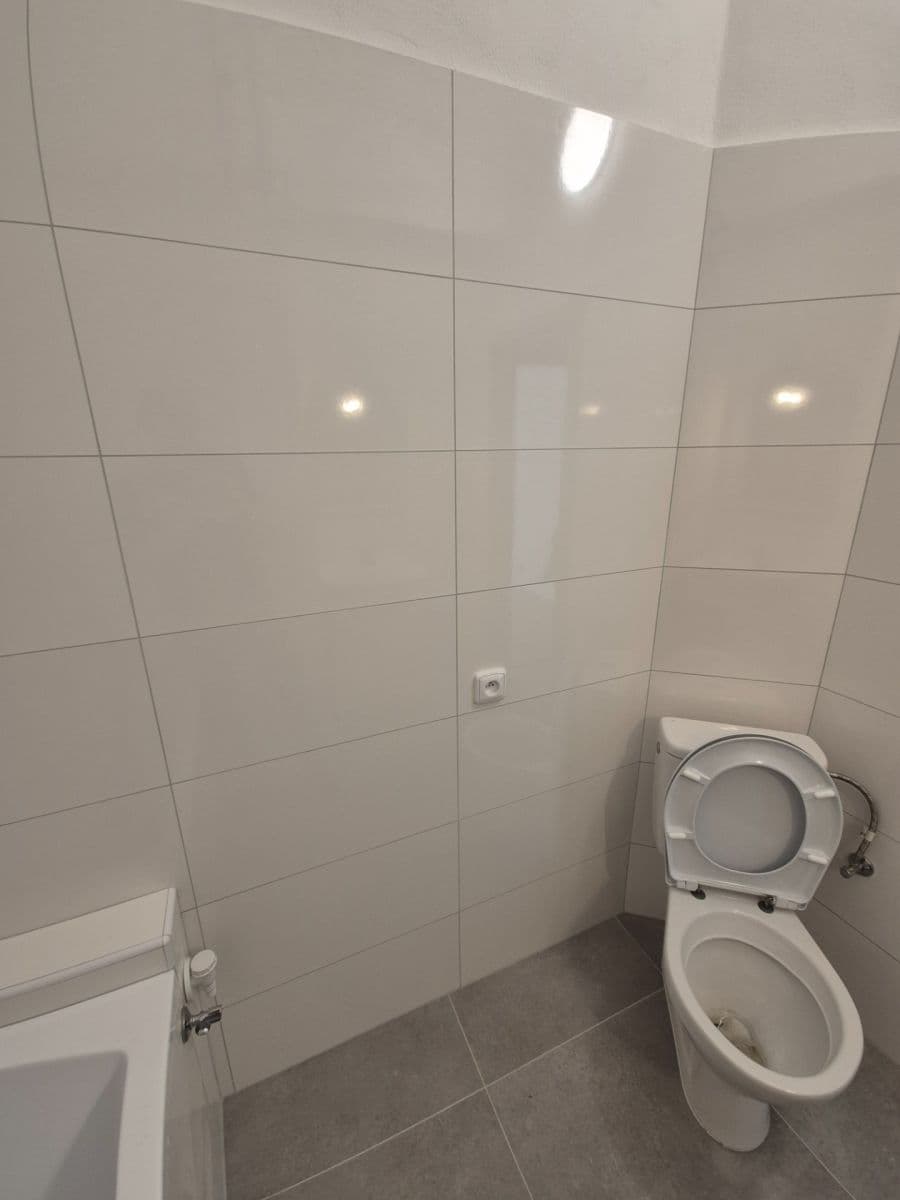 Prenájom bytu 2-izbový 45 m², Provazníkova, Brno, Jihomoravský kraj Prenájom bytu 2-izbový 45 m², Provazníkova, Brno, Jihomoravský kraj