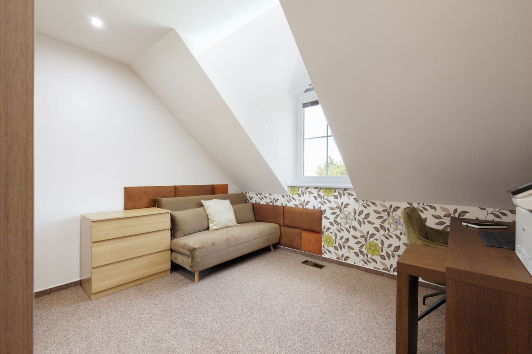 Predaj domu 104 m², pozemok 270 m², Ve Dvoře, Líbeznice, Středočeský kraj Predaj domu 104 m², pozemok 270 m², Ve Dvoře, Líbeznice, Středočeský kraj