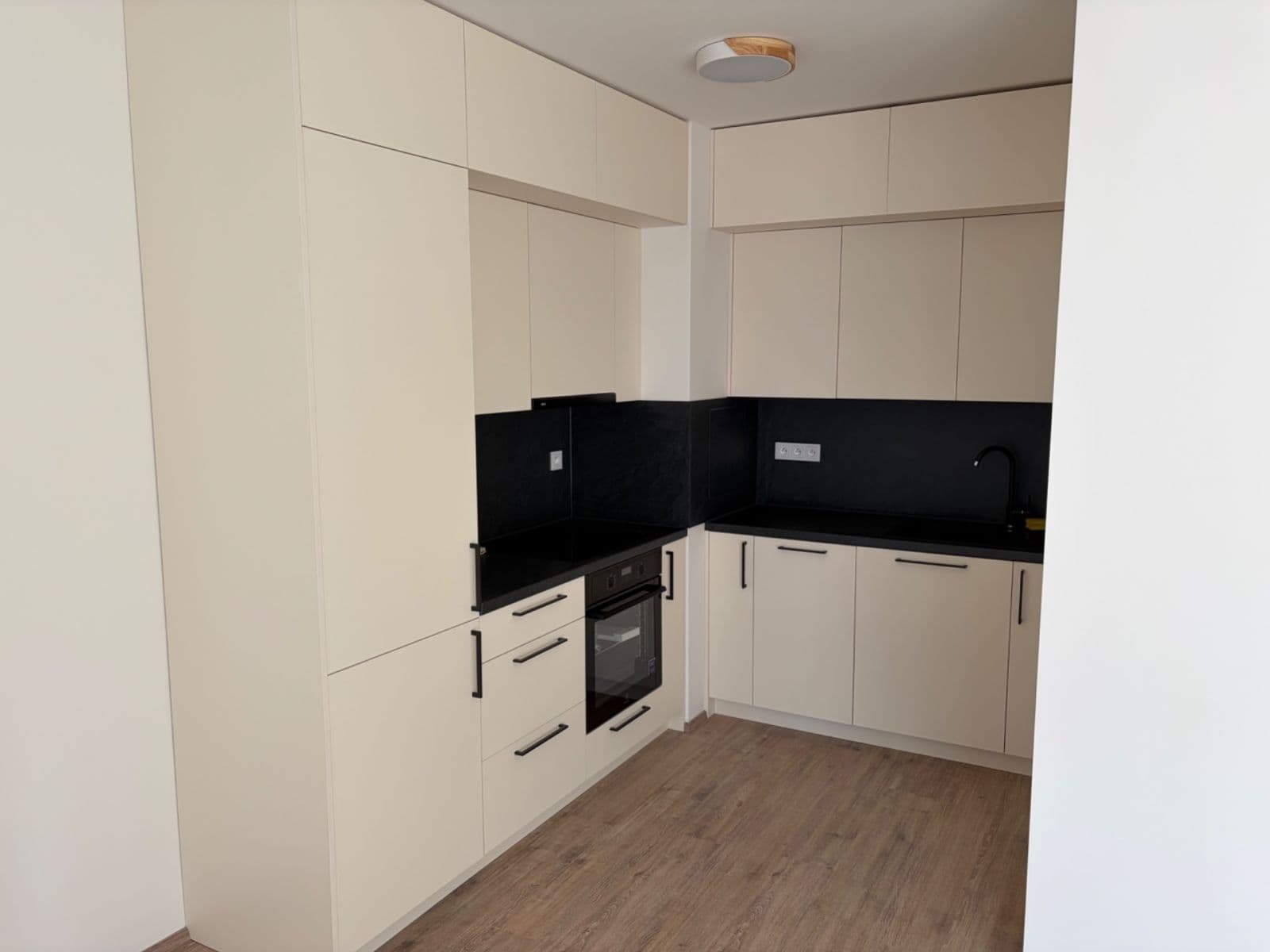 Prenájom bytu 1-izbový 38 m², Pšeničná, Hořovice, Středočeský kraj Prenájom bytu 1-izbový 38 m², Pšeničná, Hořovice, Středočeský kraj