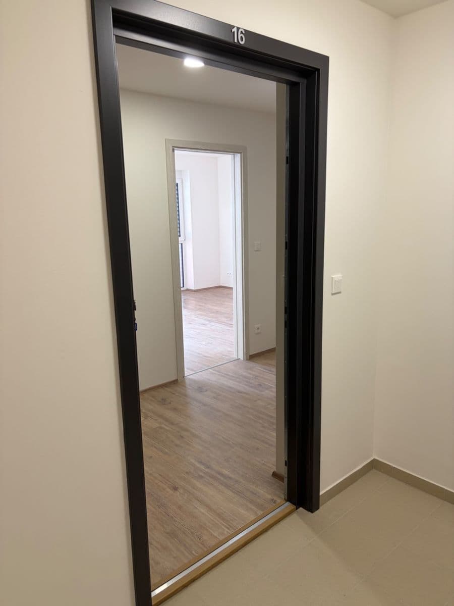 Prenájom bytu 1-izbový 38 m², Pšeničná, Hořovice, Středočeský kraj Prenájom bytu 1-izbový 38 m², Pšeničná, Hořovice, Středočeský kraj