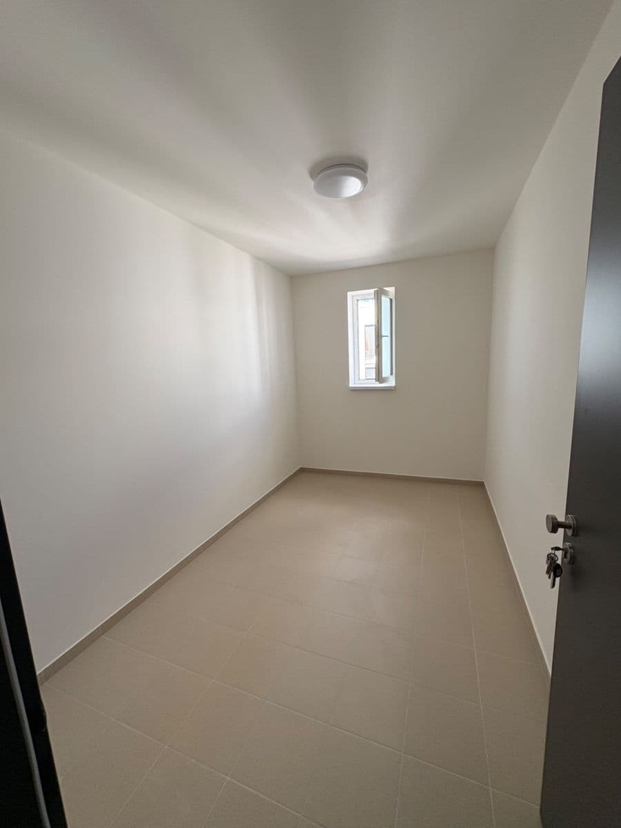 Prenájom bytu 1-izbový 38 m², Pšeničná, Hořovice, Středočeský kraj Prenájom bytu 1-izbový 38 m², Pšeničná, Hořovice, Středočeský kraj
