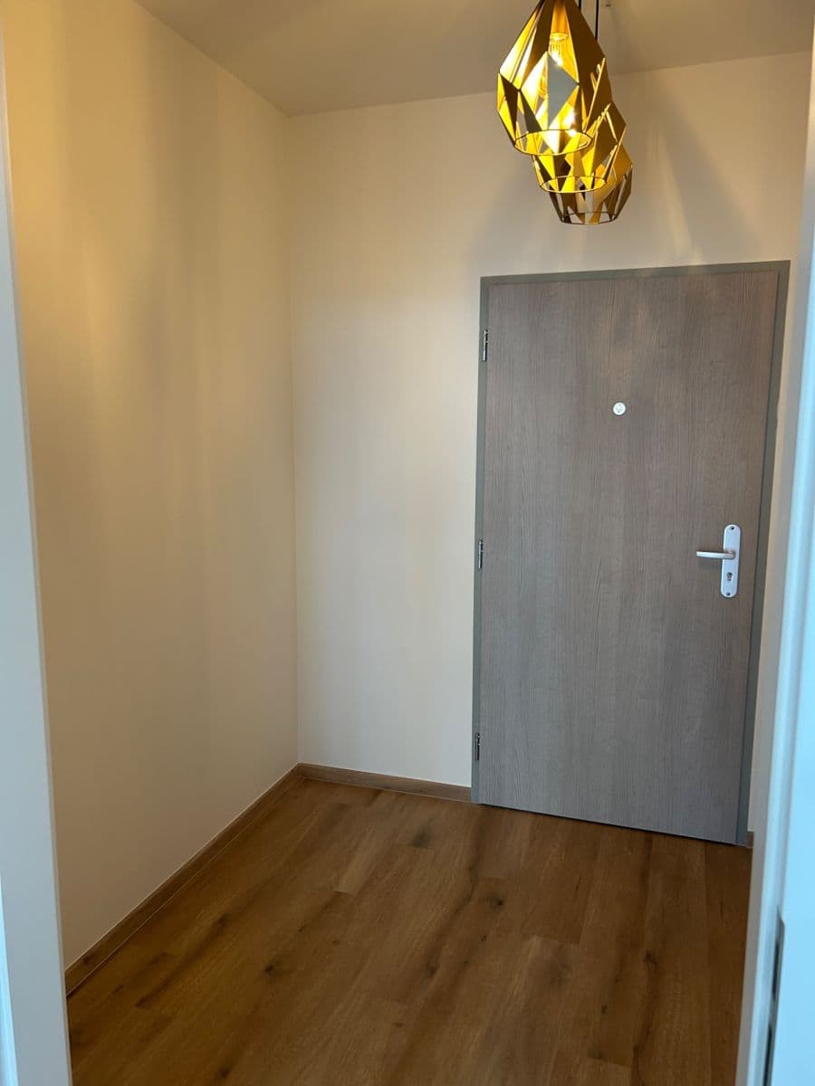 Prenájom bytu 1-izbový 35 m², Gerstelova, Praha, Praha Prenájom bytu 1-izbový 35 m², Gerstelova, Praha, Praha