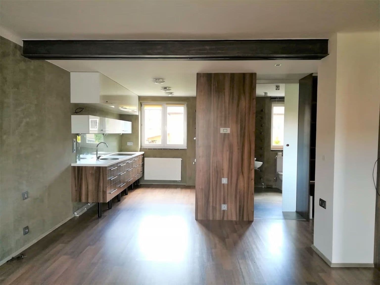 Prenájom bytu 3-izbový 85 m², Ve dvojdomkách, Stochov, Středočeský kraj Prenájom bytu 3-izbový 85 m², Ve dvojdomkách, Stochov, Středočeský kraj