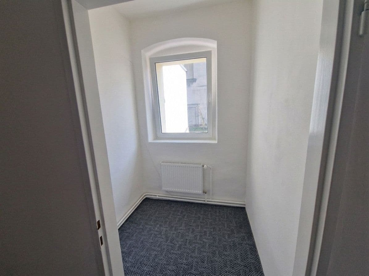 Prenájom bytu 1-izbový 25 m², Husova, Nové Město pod Smrkem, Liberecký kraj Prenájom bytu 1-izbový 25 m², Husova, Nové Město pod Smrkem, Liberecký kraj