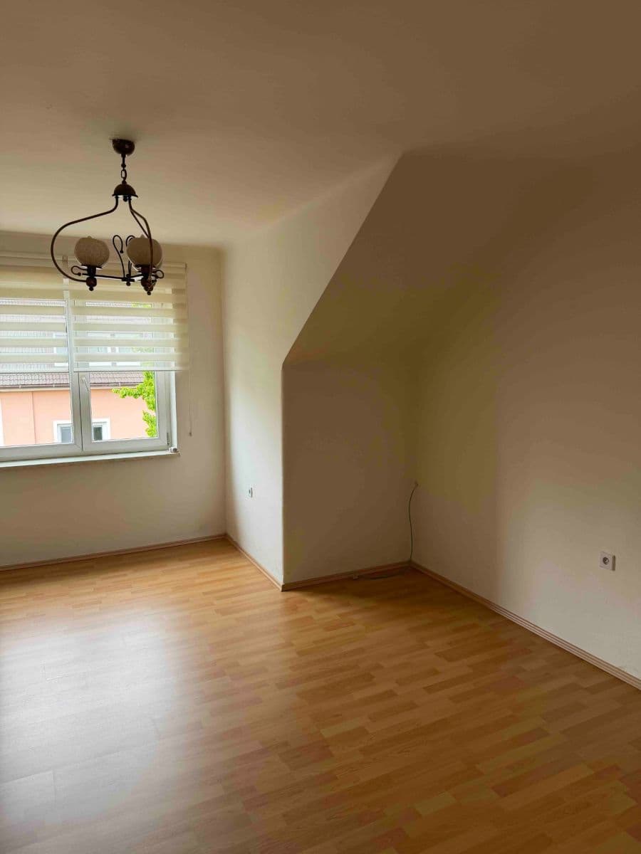Prenájom bytu 2-izbový 40 m², Klicperova, Olomouc, Olomoucký kraj Prenájom bytu 2-izbový 40 m², Klicperova, Olomouc, Olomoucký kraj