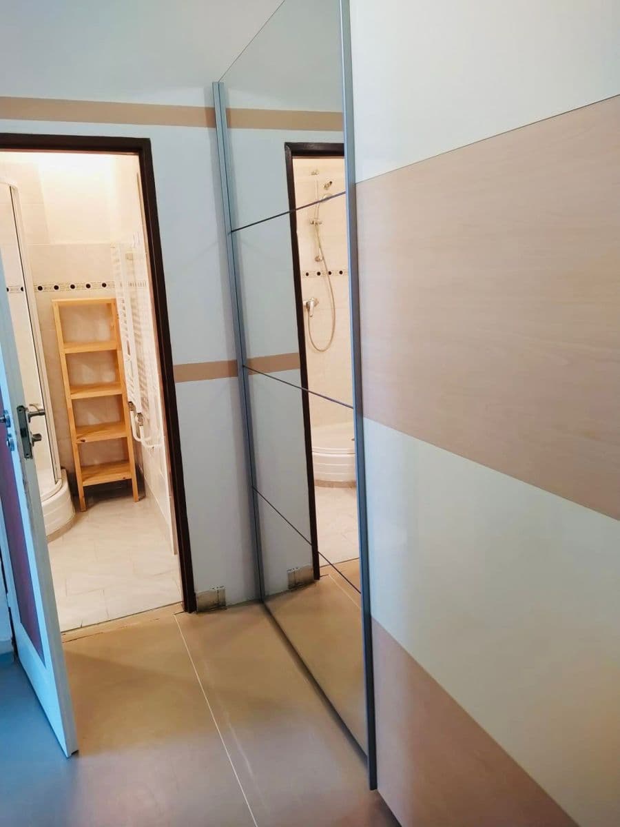 Prenájom bytu 2-izbový 43 m², Pod Marjánkou, Praha, Praha Prenájom bytu 2-izbový 43 m², Pod Marjánkou, Praha, Praha